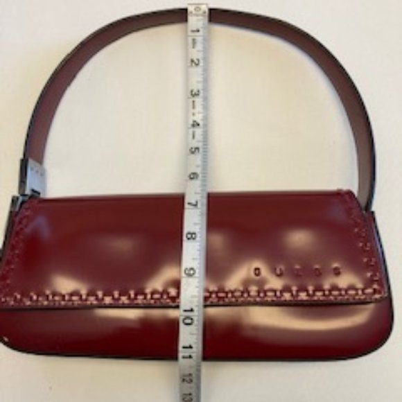 Guess: - Picture 4 of 11